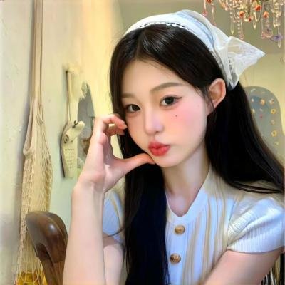 他从火光中走来